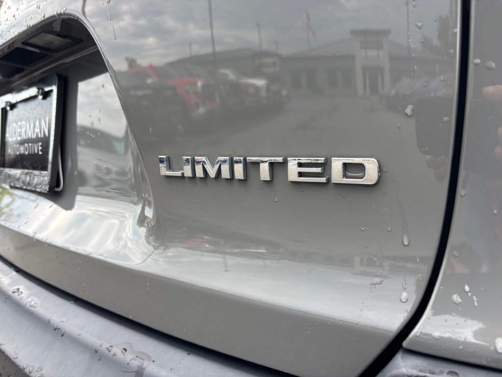 Used 2019 Jeep Cherokee Limited AWD/4WD image 47