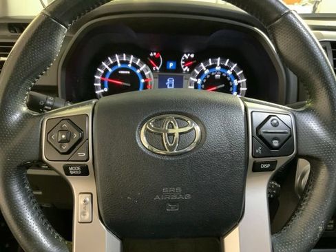 Used 2016 Toyota 4Runner Limited AWD/4WD image 23