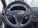 Used 2018 Chevrolet Equinox Premier image 4