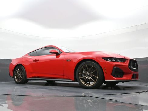 Used 2024 Ford Mustang GT Premium image 21