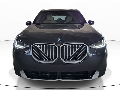 Used 2026 BMW X3 xDrive30 w/ Premium Package image 2