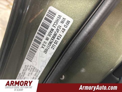 Used 2021 Jeep Cherokee Latitude Lux w/ Sun & Sound Group image 43