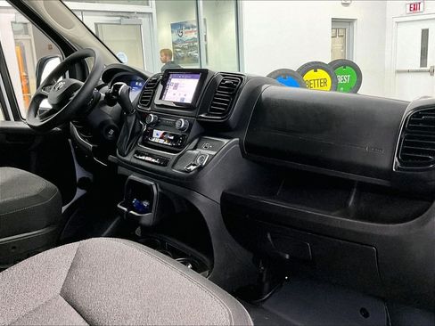 Used 2025 RAM ProMaster 2500 w/ U-Haul Equipment Group FWD image 14
