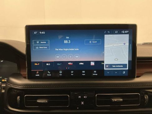 Used 2022 Lincoln Nautilus Reserve AWD/4WD image 11