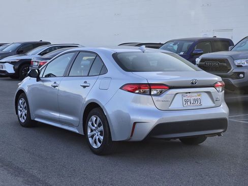 Certified 2025 Toyota Corolla LE image 4