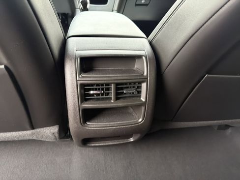 Used 2022 Cadillac XT5 Premium Luxury w/ LPO, Radiant Package image 28