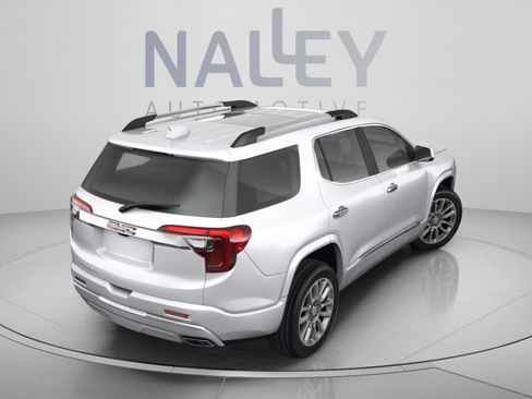 Used 2023 GMC Acadia Denali w/ Denali Ultimate Package FWD image 4
