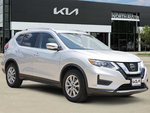 Used 2019 Nissan Rogue SV FWD image 7