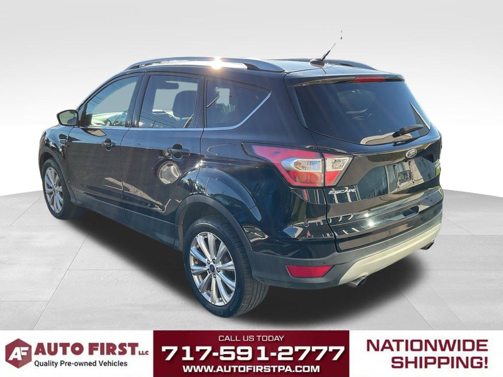 Used 2017 Ford Escape Titanium AWD/4WD image 4