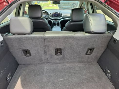 Used 2019 Chevrolet Volt LT w/ Power Convenience Package FWD image 24