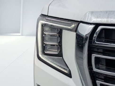 Used 2023 GMC Yukon SLT image 8