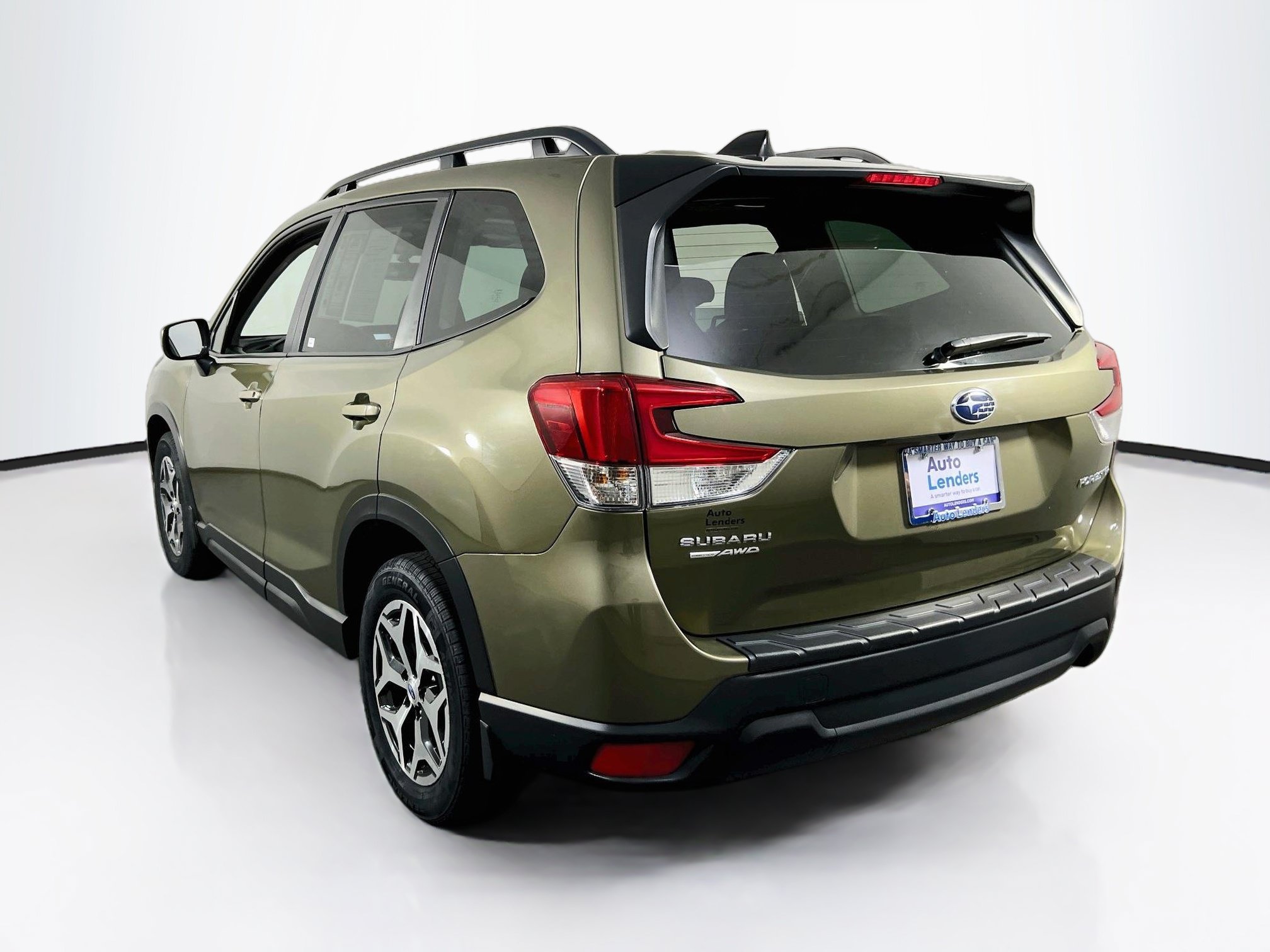 Used 2024 Subaru Forester Premium AWD/4WD image 7
