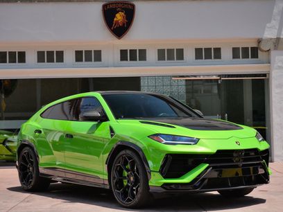 Used 2023 Lamborghini Urus Performante
