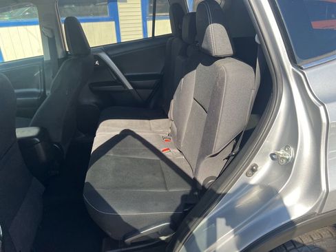 Used 2018 Toyota RAV4 XLE image 30