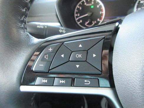 Used 2024 Nissan Altima 2.5 SV w/ SV Premium Package image 13