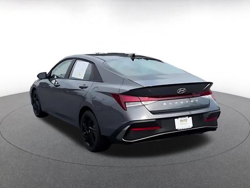 Used 2026 Hyundai Elantra Sport FWD image 10