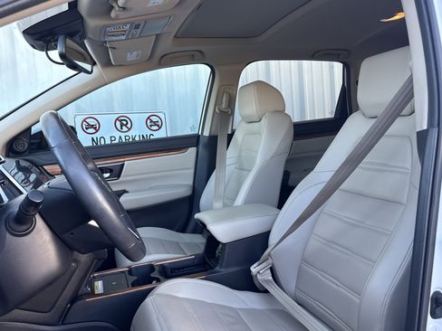 Used 2020 Honda CR-V Touring image 19