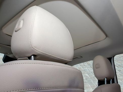 Used 2020 Mercedes-Benz GLB 250 image 19