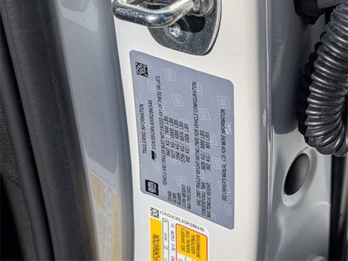 Used 2025 Chevrolet Suburban High Country image 19