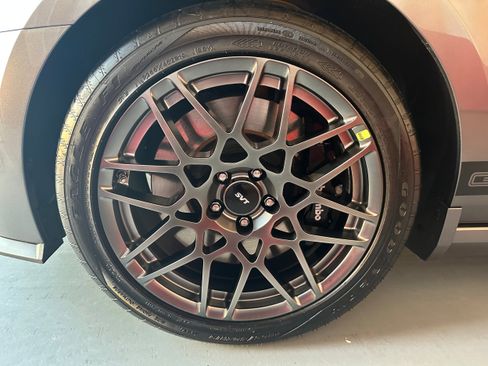 Used 2014 Ford Mustang Shelby GT500 w/ Equipment Group 821A image 7