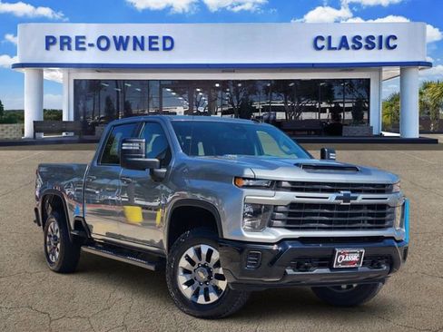 Used 2024 Chevrolet Silverado 2500 Custom w/ Custom Value Package AWD/4WD image 1