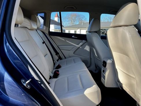 Used 2016 Volkswagen Tiguan S image 21