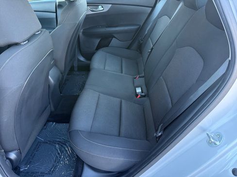 Used 2019 Kia Forte LXS image 11