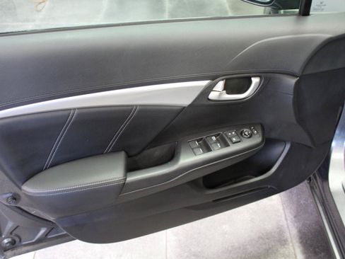 Used 2013 Honda Civic EX-L image 19