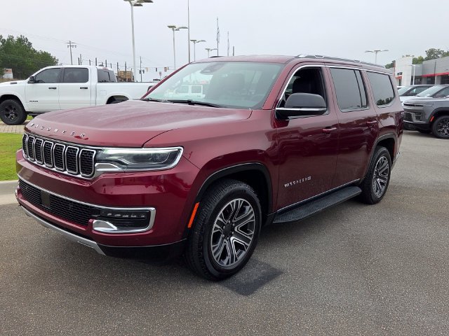Used 2023 Jeep Wagoneer Series II AWD/4WD image 3