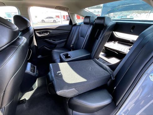 Used 2023 Honda Accord Touring image 20