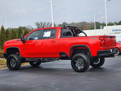 Used 2025 Chevrolet Silverado 2500 LT w/ Trail Boss Package image 10