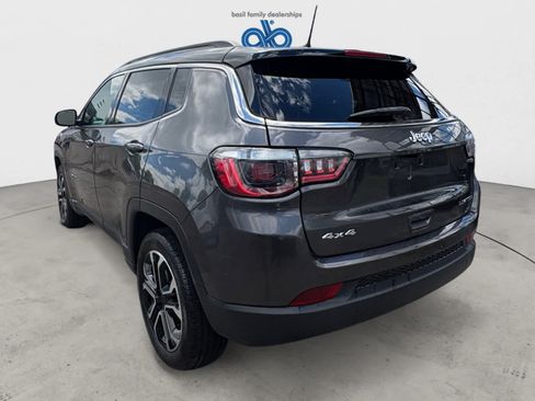 Used 2022 Jeep Compass Limited AWD/4WD image 4