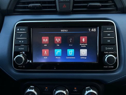 Used 2025 Nissan Versa SV image 26