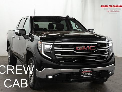 Used 2025 GMC Sierra 1500 SLT AWD/4WD image 1