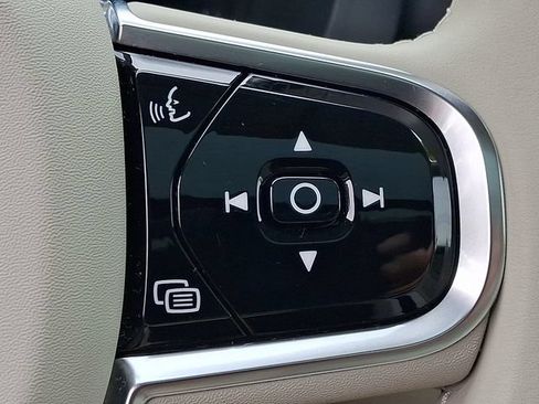 Certified 2023 Volvo XC60 B5 Core w/ Climate Package AWD/4WD image 26