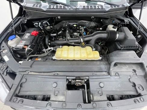 Used 2019 Ford F150 XLT w/ Equipment Group 302A Luxury AWD/4WD image 18