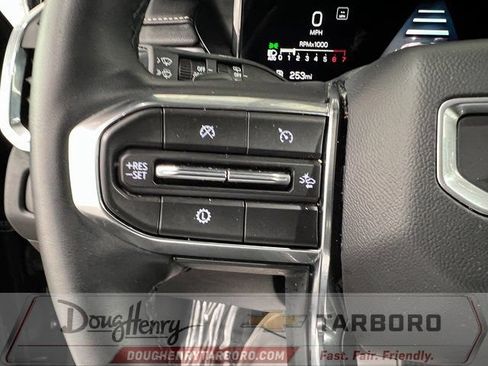 Used 2025 GMC Acadia Elevation FWD image 14