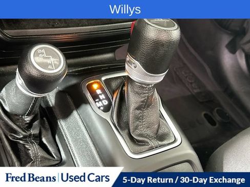 Used 2022 Jeep Gladiator Sport AWD/4WD image 23