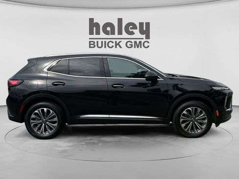 Used 2025 Buick Envision Preferred AWD/4WD image 6