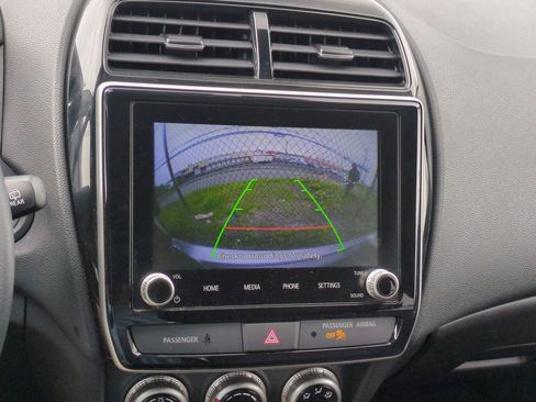 Used 2025 Mitsubishi Outlander Sport SE AWD/4WD image 17