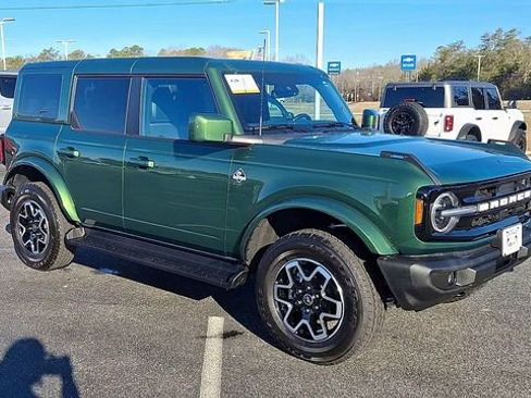 Certified 2025 Ford Bronco Outer Banks image 3