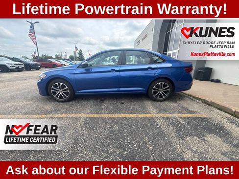 Used 2024 Volkswagen Jetta Sport FWD image 6
