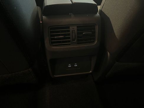 Used 2025 Nissan Rogue SV image 24