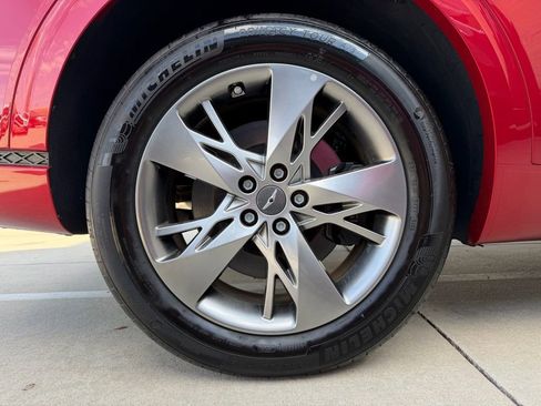 Used 2024 Genesis GV70 3.5T Sport image 29