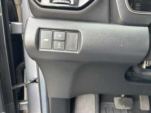 Used 2025 Honda Pilot TrailSport image 23