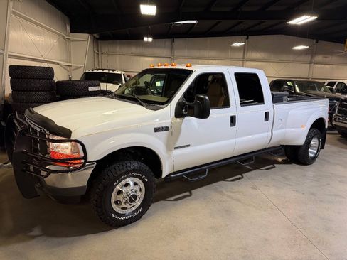 Used 2002 Ford F350 Lariat AWD/4WD image 4