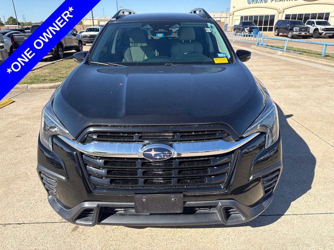 Used 2023 Subaru Ascent Limited AWD/4WD image 2