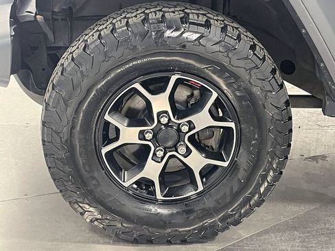 Used 2018 Jeep Wrangler Unlimited Rubicon w/ Uconnect 4C Nav & Sound Group AWD/4WD image 16