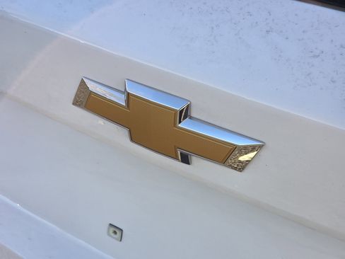 Used 2025 Chevrolet Trax LT w/ LT Convenience Package image 35