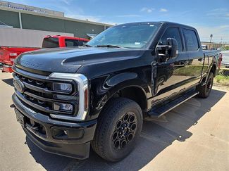 Used 2024 Ford F250 Lariat w/ Black Appearance Package AWD/4WD video 1